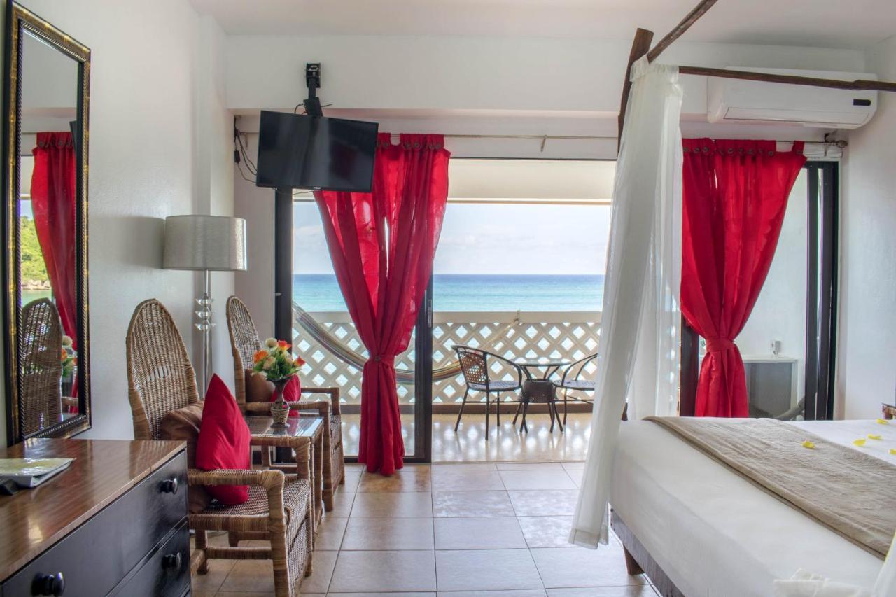 Sand And Tan Beach Hotel Ocho Rios Eksteriør billede